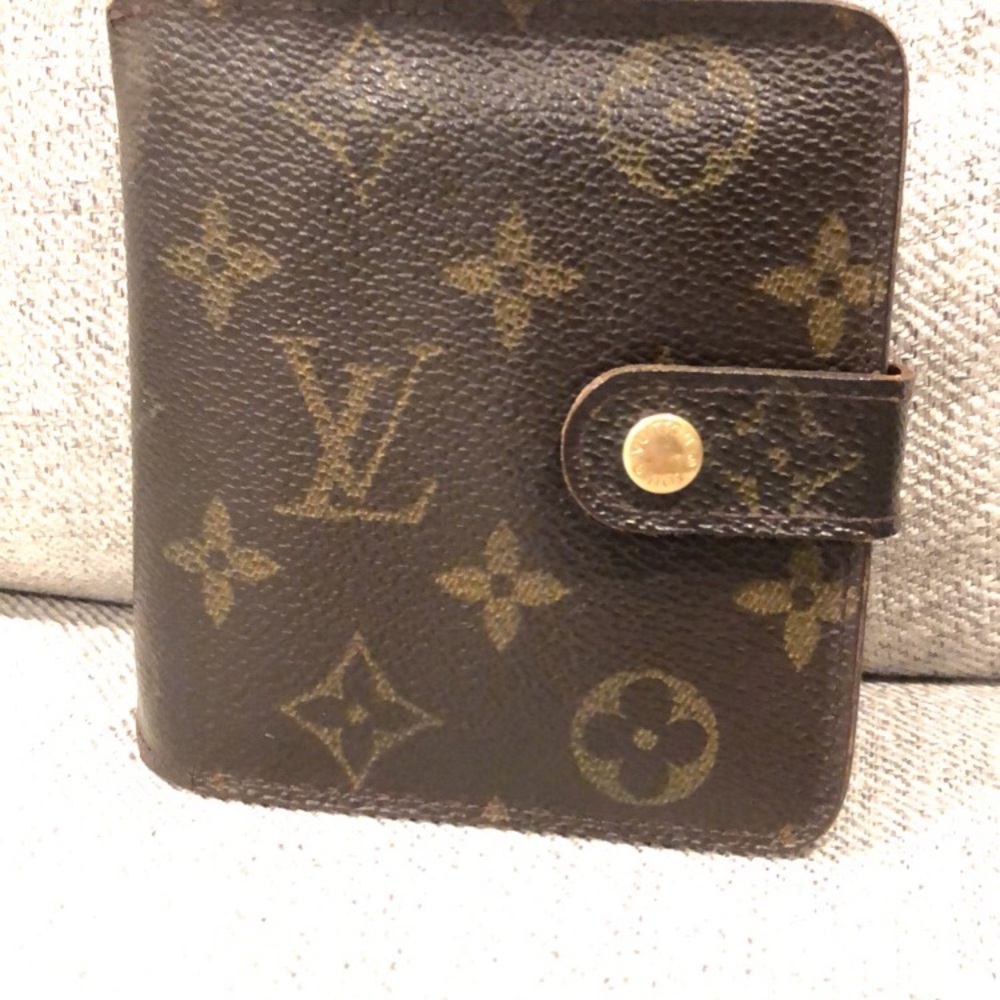 Authentic Louis Vuitton compact zip wallet